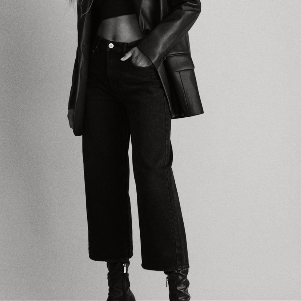 Zara Wide Leg Cropped Jeans